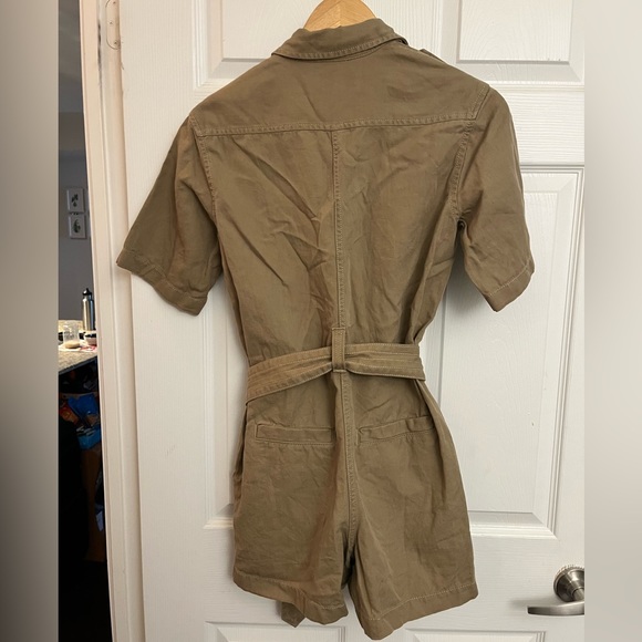 Banana republic tan heritage romper - Picture 3 of 4